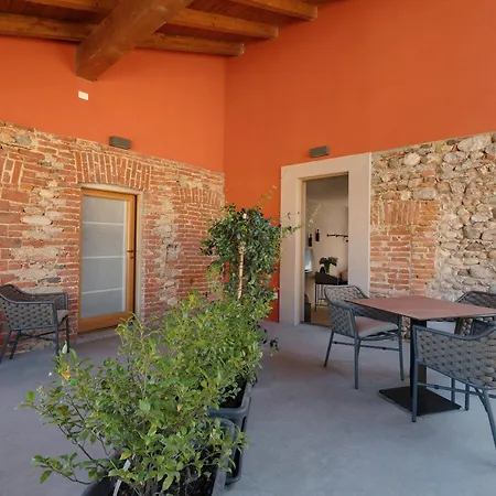 Decanter House بورجومانارو