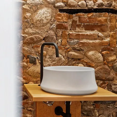 Decanter House Alojamento de Turismo Rural Borgomanero