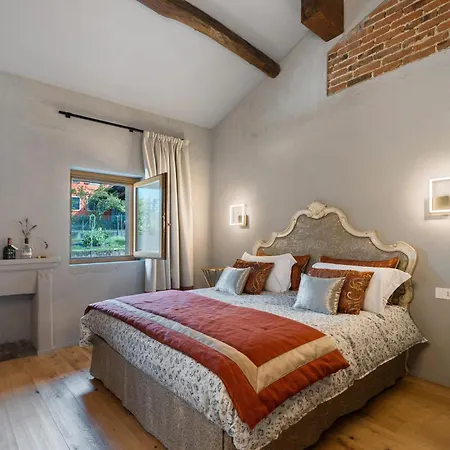 Decanter House Alojamento de Turismo Rural *