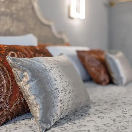 Decanter House Alojamento de Turismo Rural Borgomanero