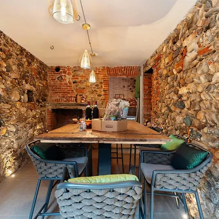 Decanter House Alojamento de Turismo Rural Borgomanero