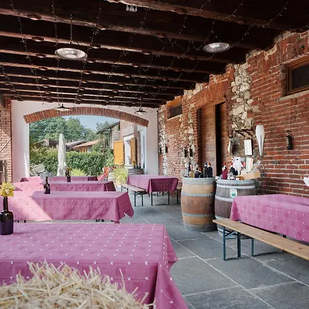 Decanter House Séjour à la ferme Borgomanero