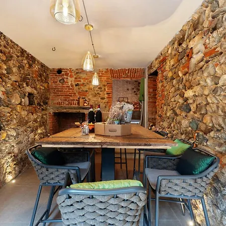Decanter House Borgomanero