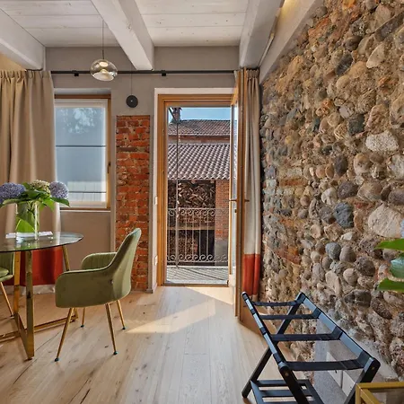 Decanter House Farma *