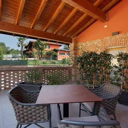 Decanter House Farma Borgomanero